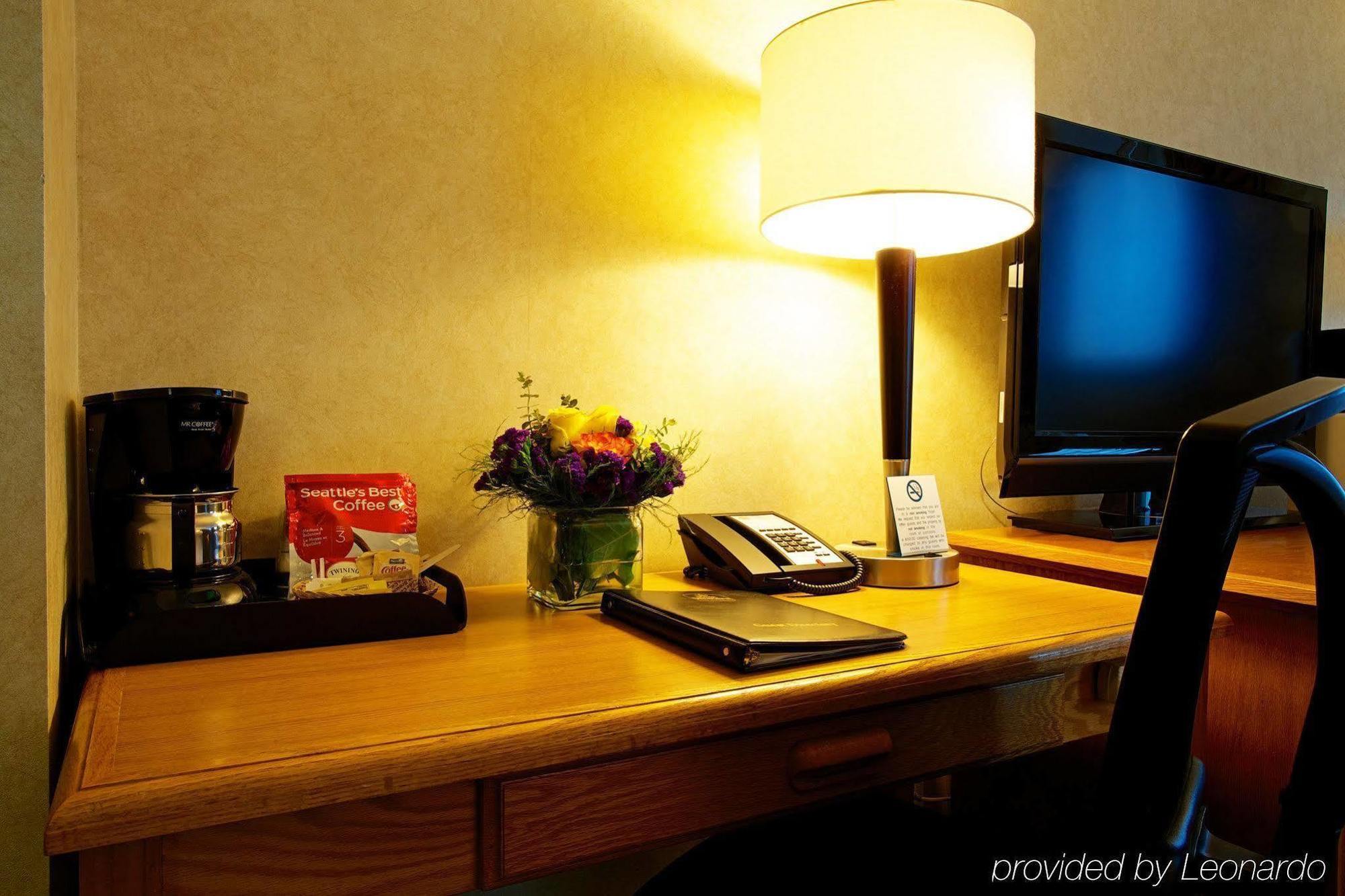 จีอีซี แกรนวิลล์ สวีทส์ ดาวน์ทาวน์ แวนคูเวอร์ Hotel ภายนอก รูปภาพ